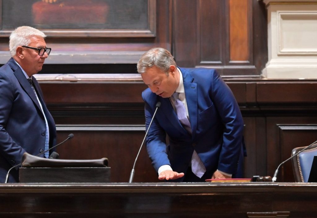 El vicepresidente de Diputados, Mariano Cascallares, impulsa el reconocimiento de Tagliafico por su trayectoria en el seleccionado nacional de fútbol.