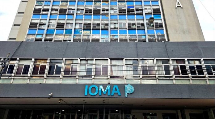 El día que la Legislatura bonaerense interpeló a un titular del IOMA por la crisis sanitaria Tras caerse la interpelación a Homero Giles, en noviembre la Legislatura bonaerense cumplirá 28 años sin recibir a un titular del IOMA. Quién fue el último.
