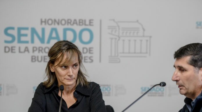 Malena Galmarini: “Es una vergüenza que no sesionemos hace siete meses” La senadora del Frente Renovador, Malena Galmarini, expresó su malestar por la falta de convocatorias a sesiones ordinarias por parte de la vicegobernadora Verónica Magario.