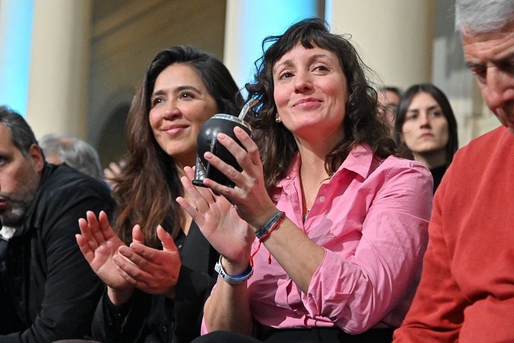 La legisladora porteña Berenice Iañez durante el lanzamiento del MDF Salud. Cuestionó a Cristina Kirchner por las "amenazas" a Kicillof tras desdoblar las elecciones.