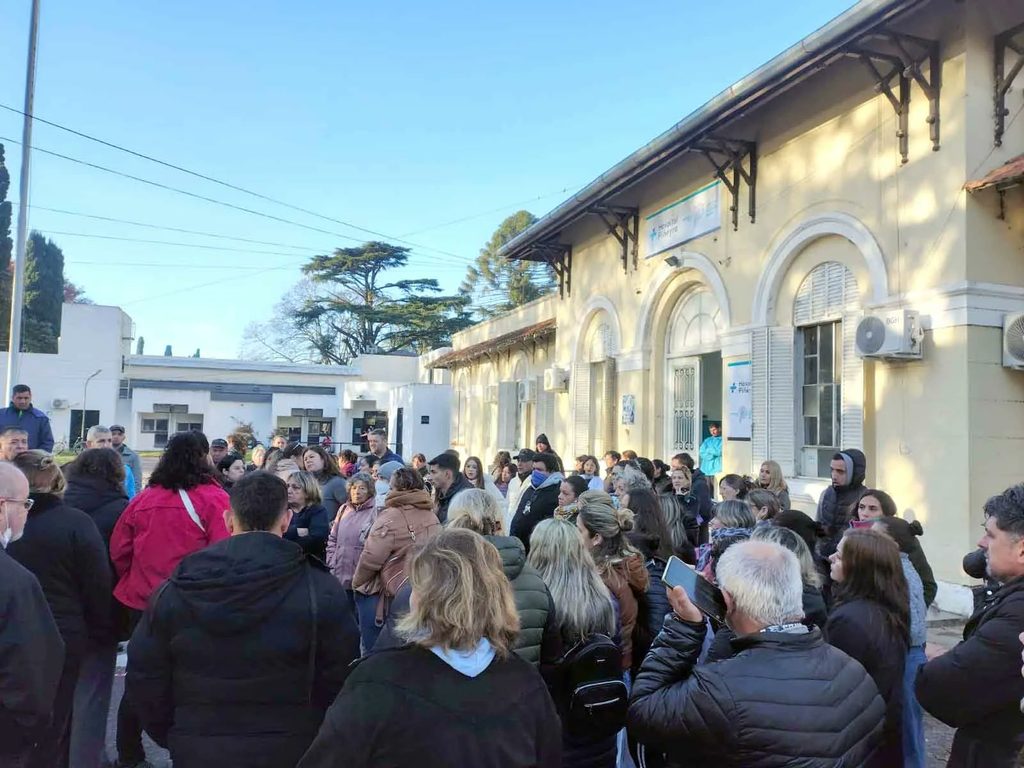El fallecimiento de una enfermera en el HIGA de Junín reavivó los reclamos por el funcionamiento del hospital.