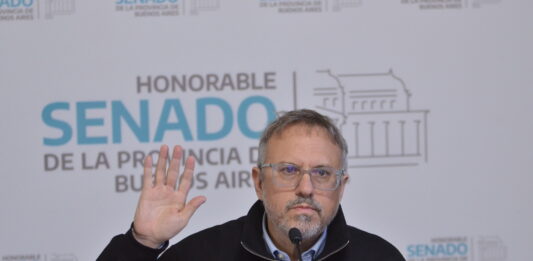 El senador bonaerense, Diego Valenzuela, quedó al frente de la comisión de Asuntos Municipales, tras quedar huérfano del ecosistema libertario.