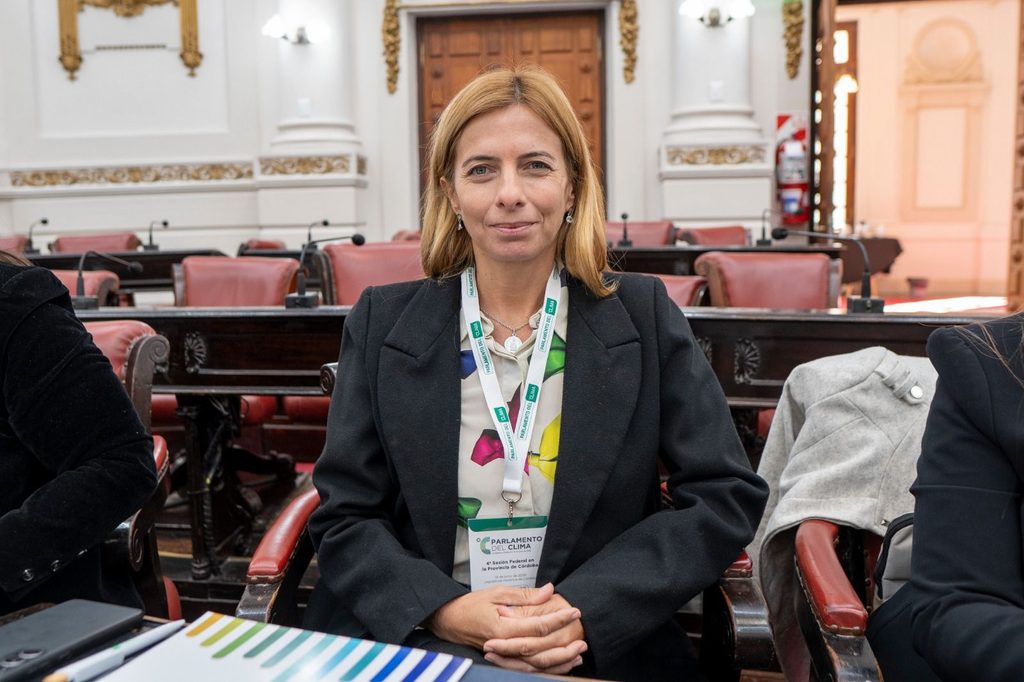 La senadora, Emilia Subiza, quien destacó que el federalismo debe traducirse en acciones coordinadas para abordar las problemáticas ambientales