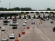 En Olavarría, 70 trabajadores de peaje fueron despedidos por la privatización de las rutas Trabajadores del peaje de Hinojo en alerta por los 70 despidos que impactarán de lleno en la economía de Olavarría y las localidades linderas.
