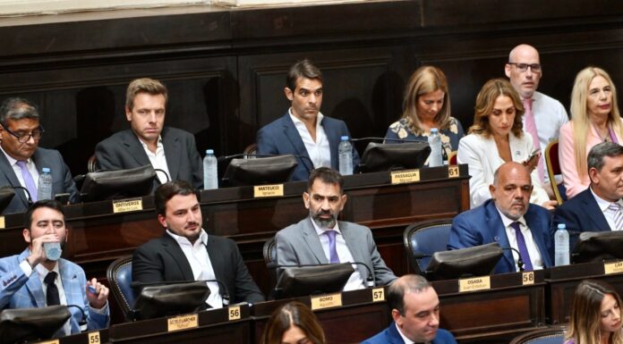 Legislatura bonaerense: libertarios quieren pasar la motosierra por el directorio XL del Bapro Diputados y Senadores de La Libertad Avanza le apuntaron a la caja del Banco Provincia. Piden achicar el directorio XL del Bapro.