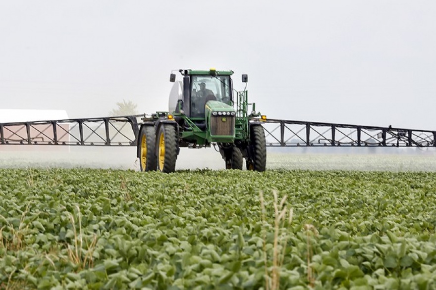 La iniciativa de Vaccarezza propone establecer por ley las buenas prácticas de productos fitosanitarios.
