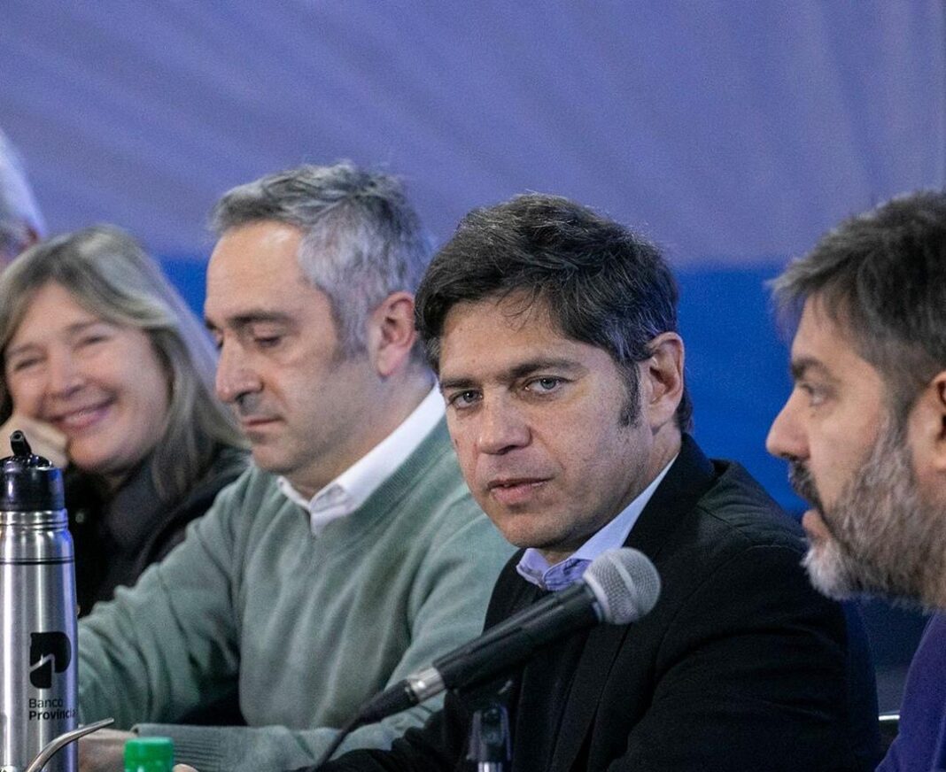 El gobernador bonaerense, Axel Kicillof, reunió este viernes a la tropa del MDF a fin de delinear la campaña de cara al 2027, en medio de la interna con La Cámpora.