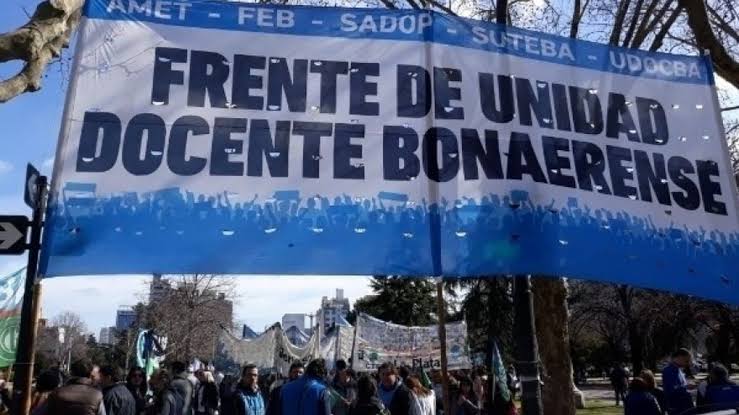 El malestar docente crece desde las bases y presiona al FUDB para endurecer su postura frente al Gobierno bonaerense.