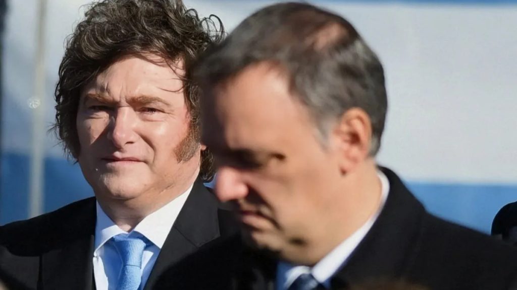 En su carta de renuncia, Adorni agradeció al presidente Javier Milei y negó los hechos de corrupción que son investigados por la Justicia.