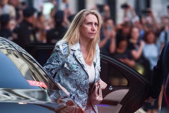 Con Santilli y Devitt, Karina Milei convoca a una reunión con legisladores de La Libertad Avanza La secretaria general de la Presidencia, Karina Milei, convocó para el miércoles a las 9.30 horas a los bloques de diputados y senadores de La Libertad Avanza.