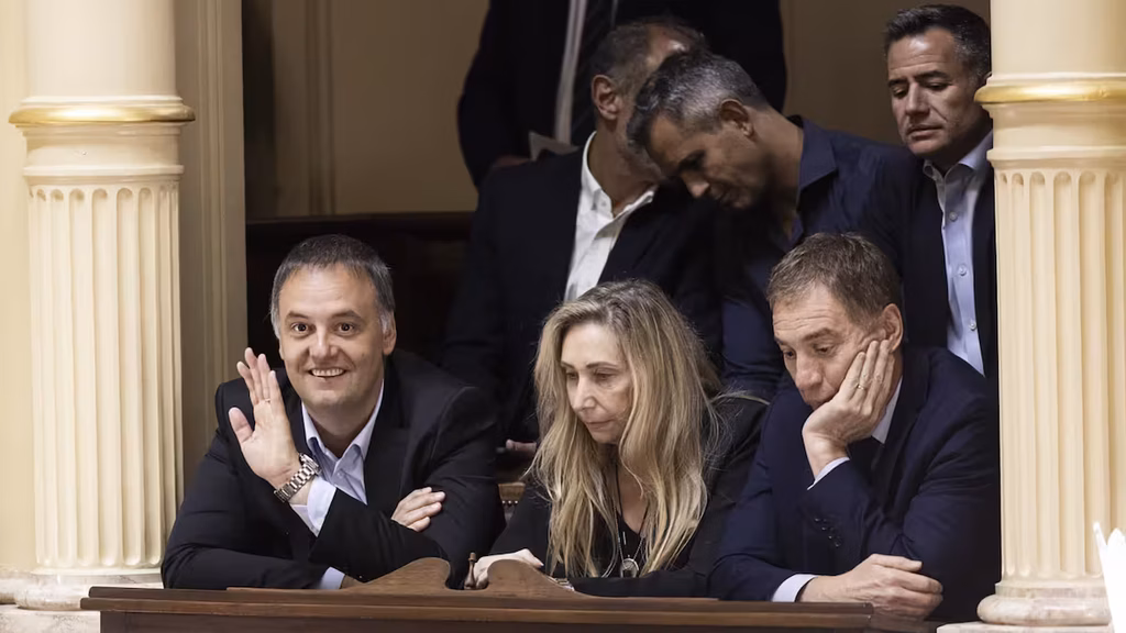 Santilli defendió la gestión de Manuel Adorni y evitó cargar contra su antecesor en la Jefatura de Gabinete.