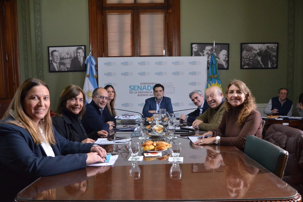 La comisión de Asuntos Agrarios del Senado bonaerense, presidida por Cabezas, tuvo se segunda reunión ordinaria del año.
