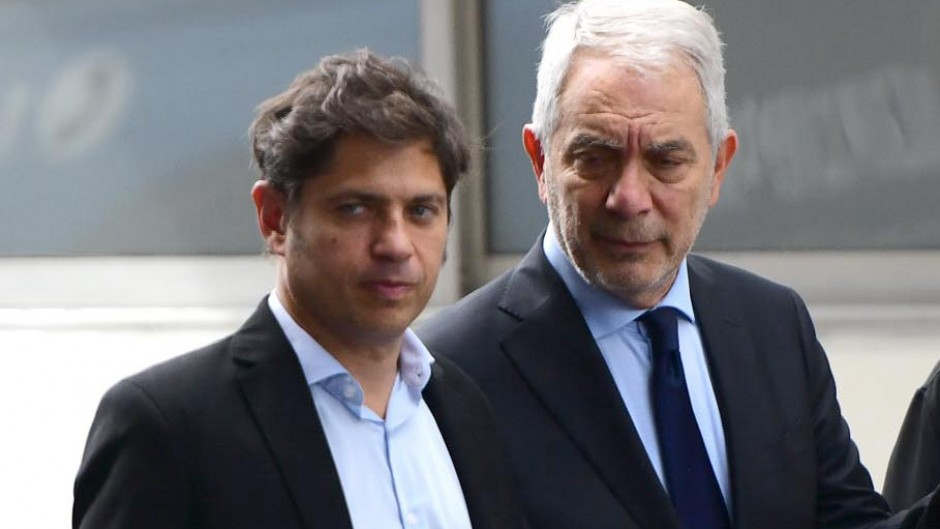 El senador provincial de Fuerza Patria, Pedro Borgini, anotó al intendente de La Plata, Julio Alak, en la danza de nombres para una eventual candidatura como gobernador bonaerense. 