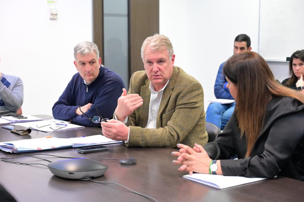 Lissalde apoyó su proyecto en un fallo de la Suprema Corte bonaerense contra el límite etario docente.