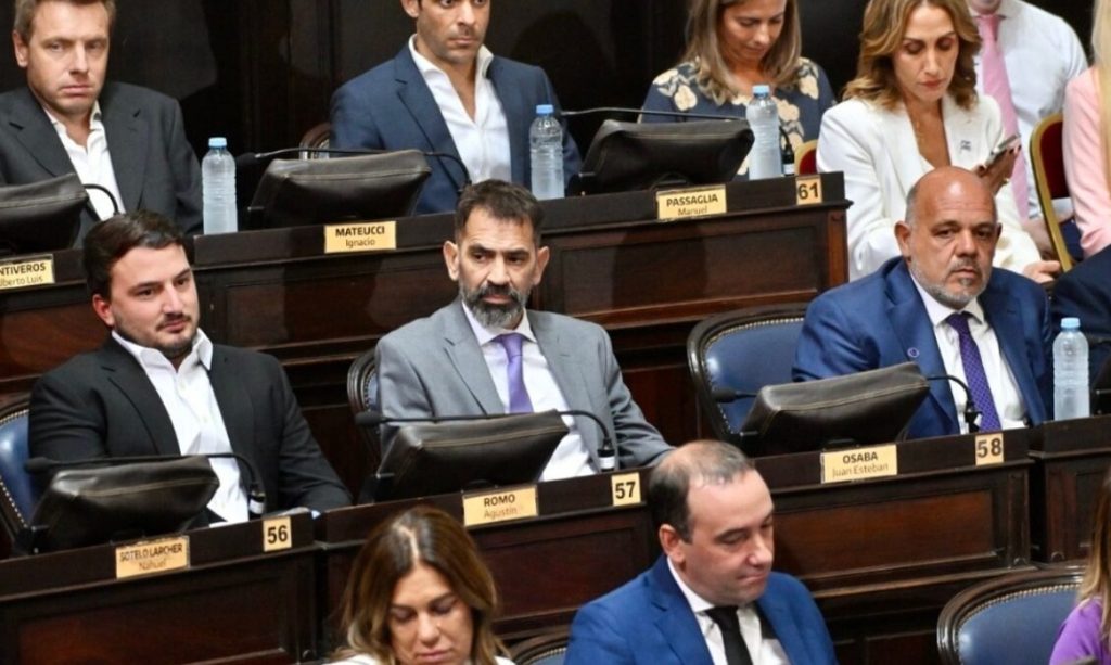 Diputados y senadores de La Libertad Avanza criticaron el monto de gasto de Kicillof para producciones adiovisuales. "Busca financiar su trinchera ideológica", apuntaron.
