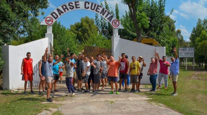 Diputados denuncian la falta de actualización de las becas para las comunidades terapéuticas El diputado bonaerense, Valentín Miranda, advirtió la falta de actualización de las becas que otorga SEDRONAR a las comunidades terapéuticas.