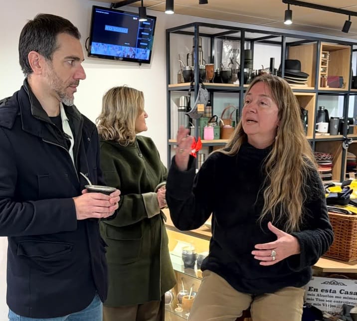 El senador bonaerense, Pablo Petrecca, visitó Bragado para conocer de primera mano las dificultades que atraviesan y trasladar esas inquietudes al ámbito legislativo.