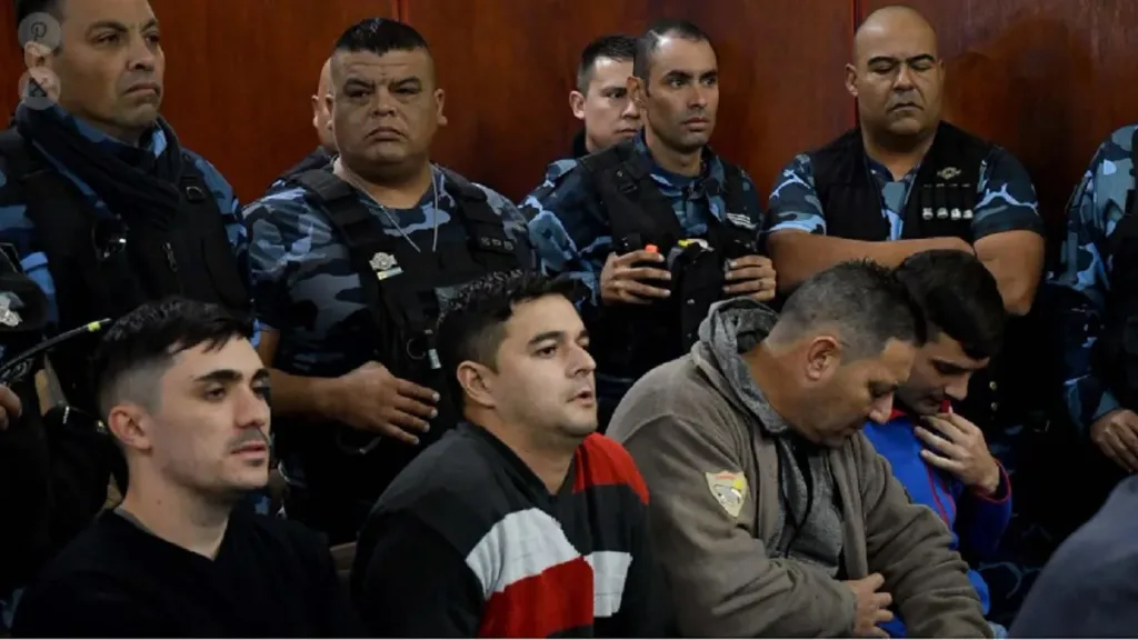 Rubén García, Leonardo Ecilapé, Manuel Monreal y Mariano Ibáñez, los cuatro policías bonaerenses condenados por la Masacre de Monte. 
