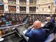 Mientras Argentina se jugaba el pase a cuartos de final, Diputados convocó a su tercera sesión ordinaria La Cámara de Diputados bonaerense convocó a su tercera sesión ordinaria del año, mientras Argentina le remontó agónicamente a Egipto y se clasificó a los 8° del Mundial.