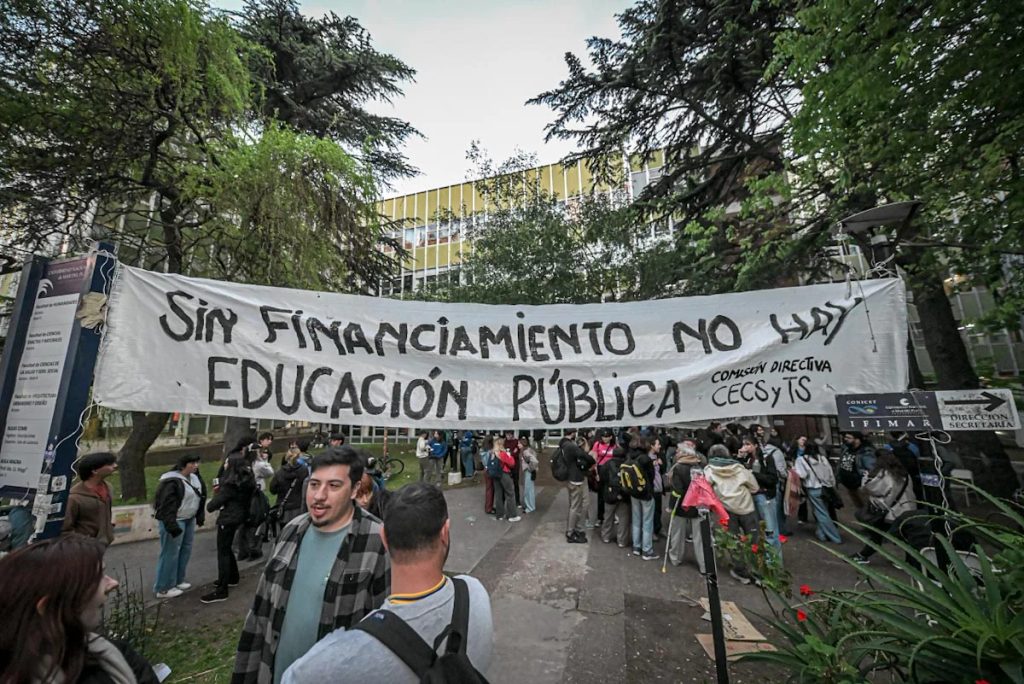 La CONADU vuelve a exigir el cumplimiento de la Ley de Financiamiento Universitario y amenaza con un paro total de actividades en las casas de estudio. 