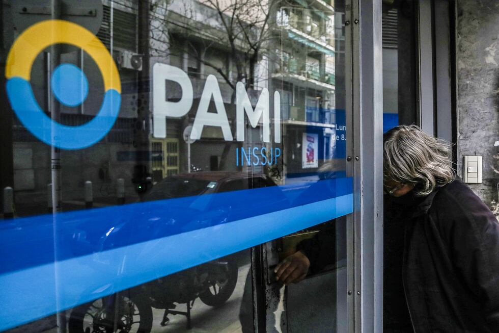 Vitale reconoció las dificultades que atraviesan los afiliados al PAMI, pero respaldó el proceso de reordenamiento que impulsa la gestión libertaria.