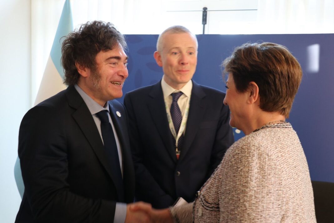 El Gobierno anunció que la titular del FMI, Kristalina Georgieva, llegará a la Argentina a fin de mes para brindar un nuevo apoyo al Ejecutivo de Javier Milei.