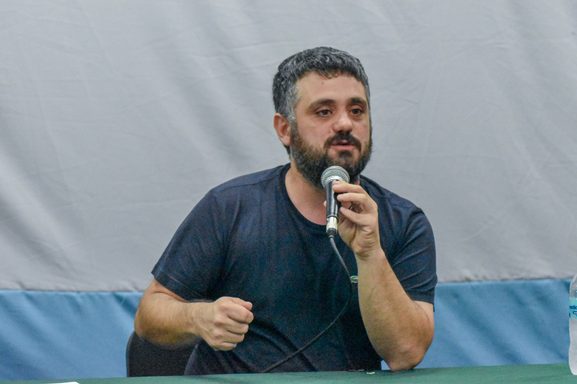 Tignanelli comparó a Kicillof con Vandor y recrudeció la interna: “Su distanciamiento con CFK es un parteaguas” El camporista Facundo Tignanelli cargó contra Kicillof por su distancia de Cristina Kirchner y reclamó una "síntesis" detrás de la expresidenta.