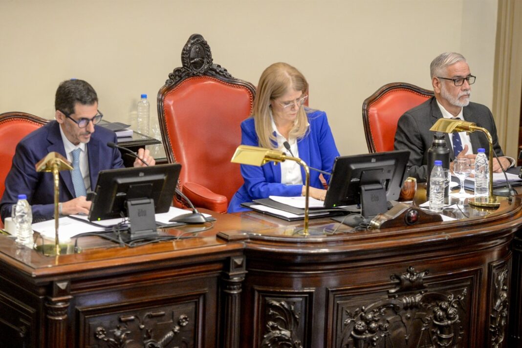 El Senado bonaerense podría sesionar el jueves que viene, en lo que sería su segunda actividad ordinaria del año. Los temas en agenda.