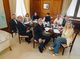 La mesa política de LLA busca acelerar el debate de la reforma electoral Karina Milei encabezó este miércoles una nueva reunión de la mesa política del Gobierno para analizar la estrategia parlamentaria de proyectos claves para el Gobierno.