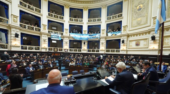 Diputados: el peronismo completó sus casillas en el Consejo de la Magistratura En la sesión de esta tarde, el bloque de diputados de Fuerza Patria definió los nombres de los legisladores que ocuparán una silla en el Consejo de la Magistratura.