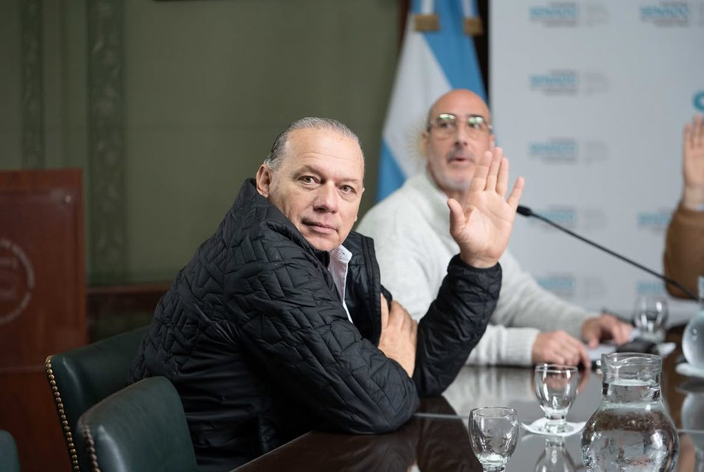 Con respaldo en una ley nacional, Sergio Berni presentó un proyecto para blindar la participación de la Provincia en la privatización de Nucleoeléctrica Argentina.
