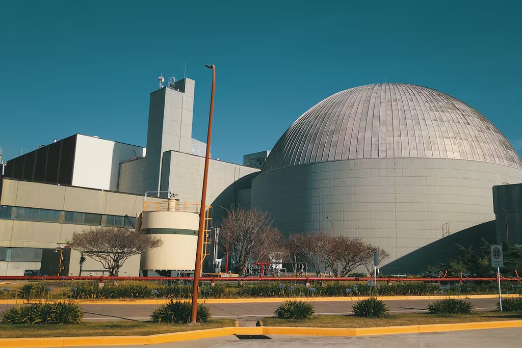 En medio del proceso de privatización, el Gobierno aprobó el presupuesto para el funcionamiento de Nucleoeléctrica Argentina.