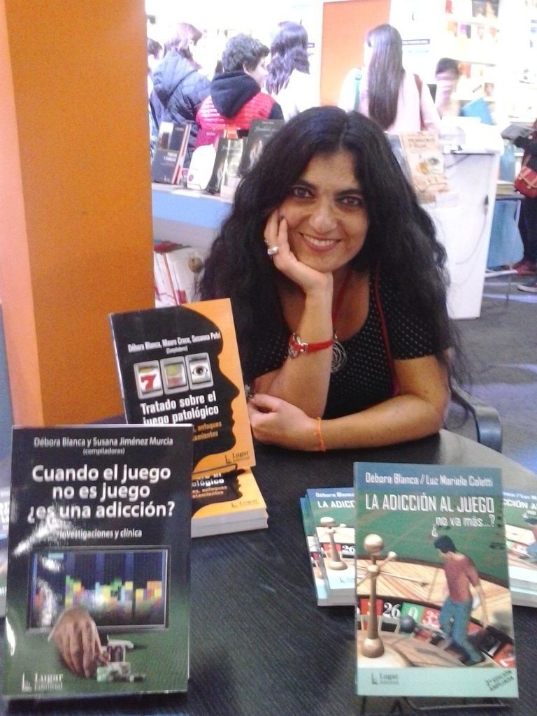 La psicóloga especializada en ludopatía, Débora Blanca, participó de la comisión de Prevención de las Adicciones de Diputados.