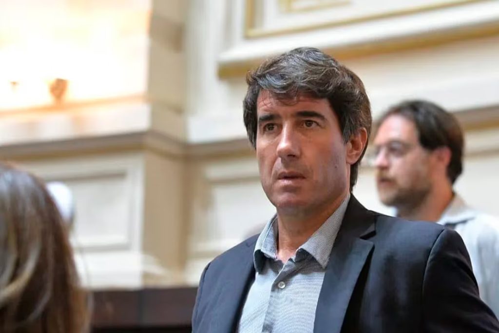 El tandilense Matías Civale presentó una iniciativa para que el distrito sea declarado Capital Provincial del Tenis.