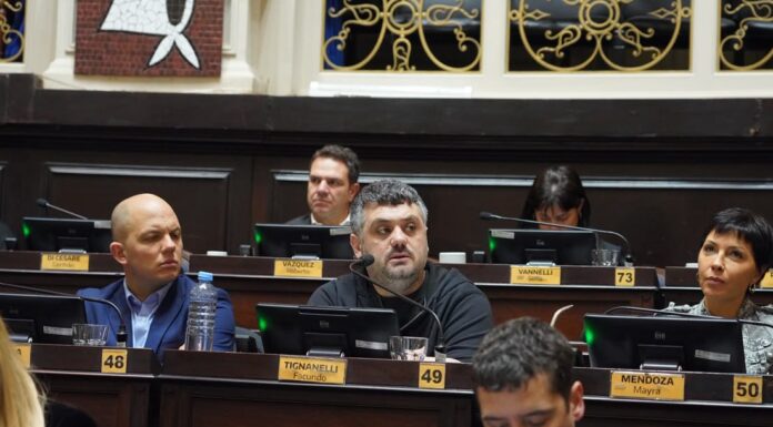 Tignanelli le marcó la cancha a Kicillof: “Se distanció de Cristina y no sabemos por qué” El diputado camporista, Facundo Tignanelli, expuso el distanciamiento entre Cristina Kirchner y Axel Kicillof. Sigue la interna.