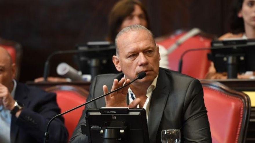El titular del bloque peronista, Sergio Berni, le respondió a Valenzuela.