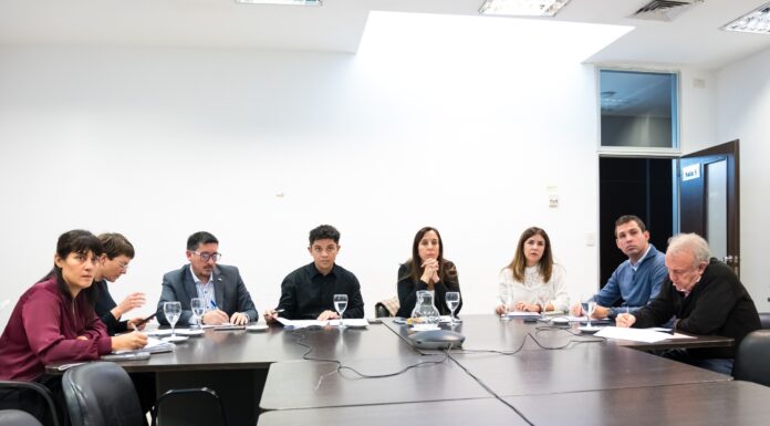 Diputada kicillofista llamó a la reflexión a los libertarios: “En algunos puntos hay que encontrar consensos” La diputada Lucía Iañez se quejó públicamente de la falta de entendimiento con La Libertad Avanza durante el trabajo en comisiones.
