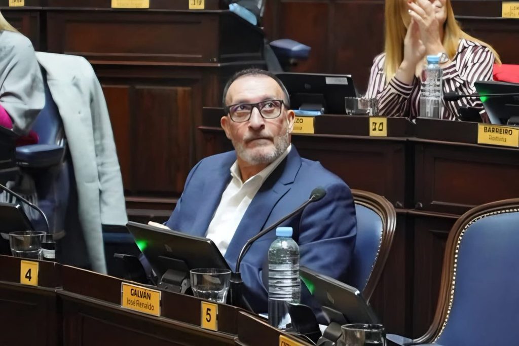 En línea con una política impulsada en Malvinas Argentinas, Luis Vivona busca que todos los municipios de la Provincia promuevan las buenas prácticas en los deportes al aire libre. 