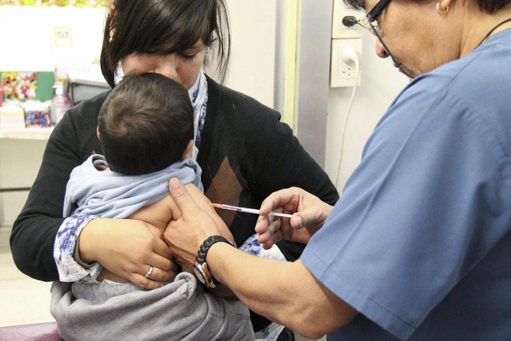 Médicos bonaerenses advirtieron que hay 101.000 niños sin vacunar en Argentina. 