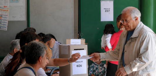 La diputada de Fuerza Patria, Sofía Vannelli, busca ampliar la participación política de adultos mayores con su incorporación obligatoria en las listas electorales. 
