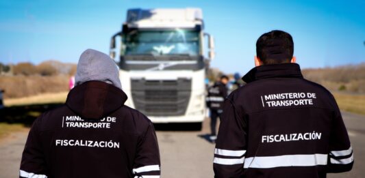 El Ministerio de Transporte de la provincia de Buenos Aires aseguró que el aumento en el costo de las licencias profesionales responde a una decisión nacional.