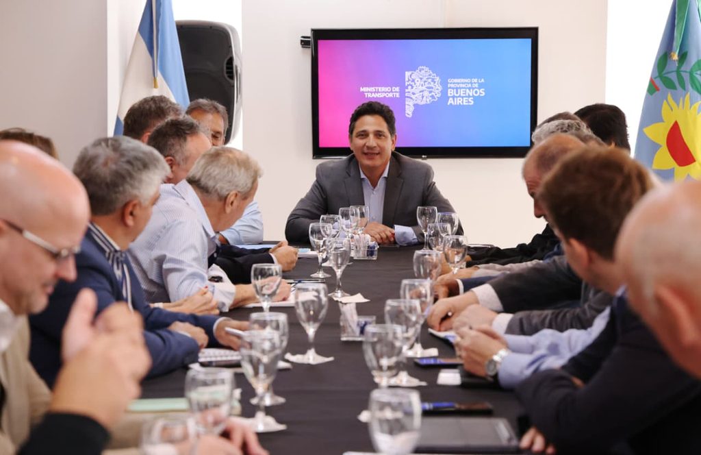 El Ministerio de Transporte bonaerense se desligó del aumento en el costo de las licencias profesionales y le tiró la pelota a Nación. 