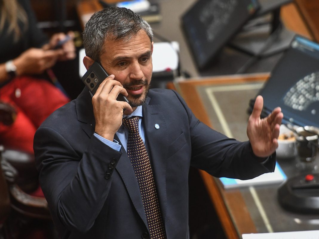 Diputados pondrá en agenda la nueva Inocencia Fiscal en agosto, mientras LLA negocia con bloques aliados para reunir los votos necesarios.
