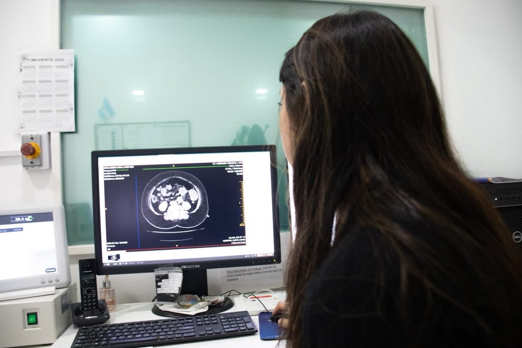 Más de 4.500 vecinos de Magdalena se atendieron gratis a dos años de la llegada de nuevo equipamiento al Hospital Municipal.