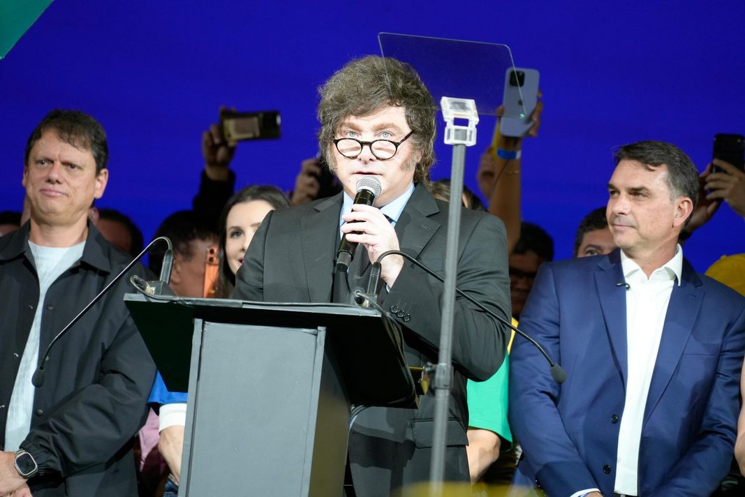 Milei brindó un discurso en la convención del Partido Liberal de Brasil, en donde alertó por el 