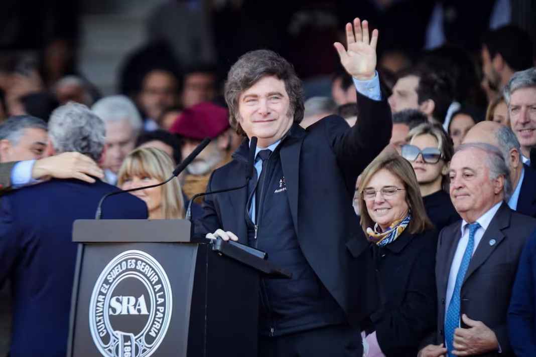 El presidente, Javier Milei, encabezó este domingo el acto de inauguración oficial de la Exposición Rural.