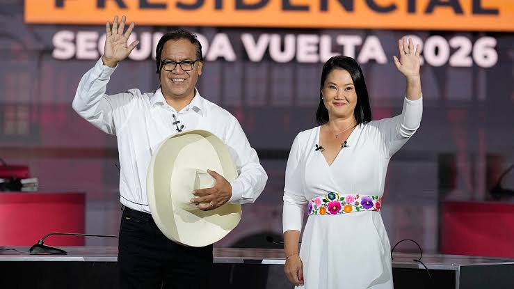 Javier Milei llegó a Perú para participar de la ceremonia de asunción de Keiko Fujimori.