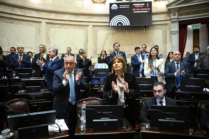 La resistencia de gobernadores y aliados obligó a LLA a revisar su plan para eliminar las PASO.
