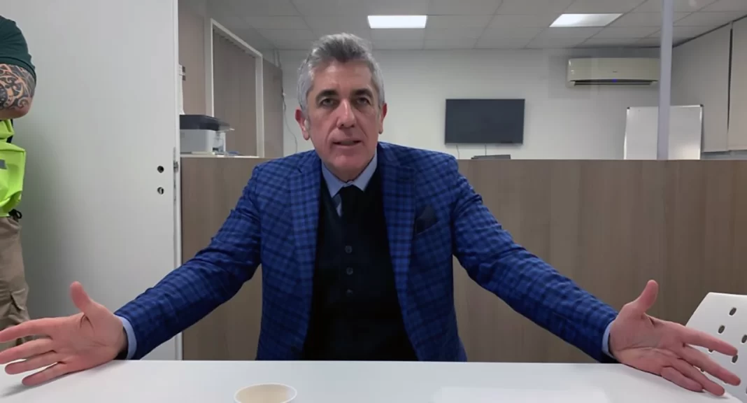 El concejal libertario Hugo Equiza respaldó al diputado Ramón “Nene” Vera dentro de la danza de nombres para disputar la Gobernación provincial.