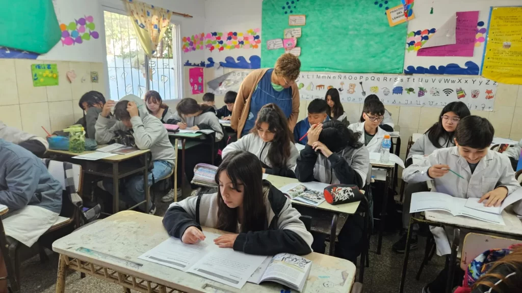 Arata pidió que el Ejecutivo de Kicillof informe los detalles de las escuelas bonaerenses. 